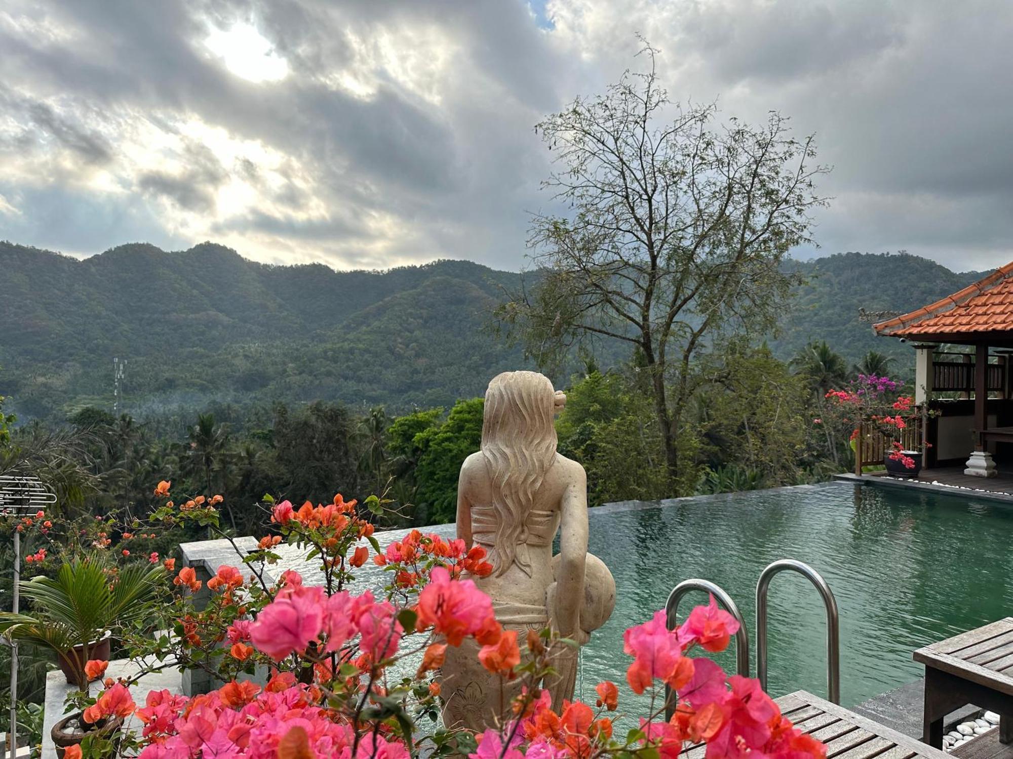 Bukit Kembang Sari Villa การางาเซ็ม ภายนอก รูปภาพ