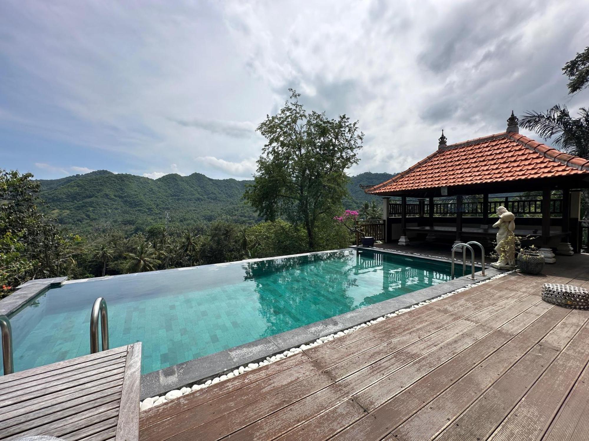 Bukit Kembang Sari Villa การางาเซ็ม ภายนอก รูปภาพ